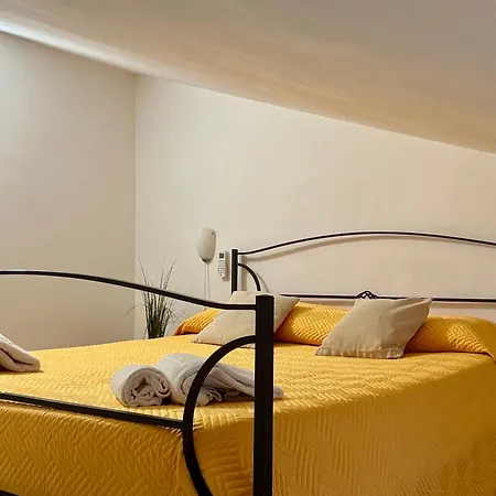 アパート San Lorenzo Beachfront Appartamento Con Veranda Vista Mare 4 Posti Marina di San Lorenzo